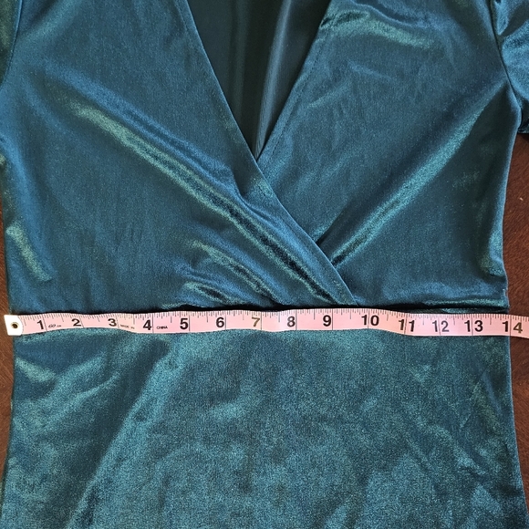 ZARA - MD Trafaluc Emerald Green Velvet Midi Formal Dress - Picture 5 of 11